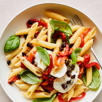 Penne with roasted red peppers